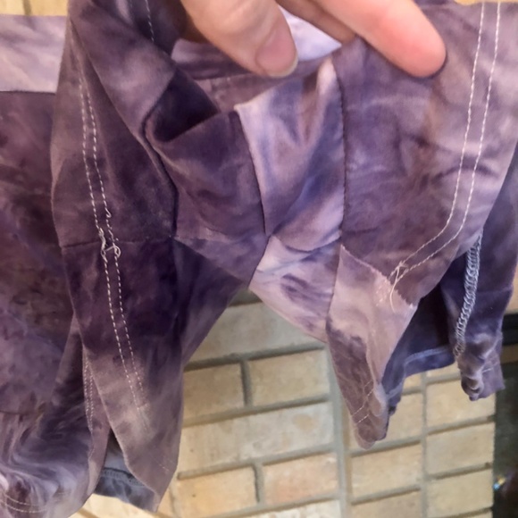 Ruffle bottom Purple Tye Dye stretchy shorts by RUE 21 size Medium - Picture 5 of 7